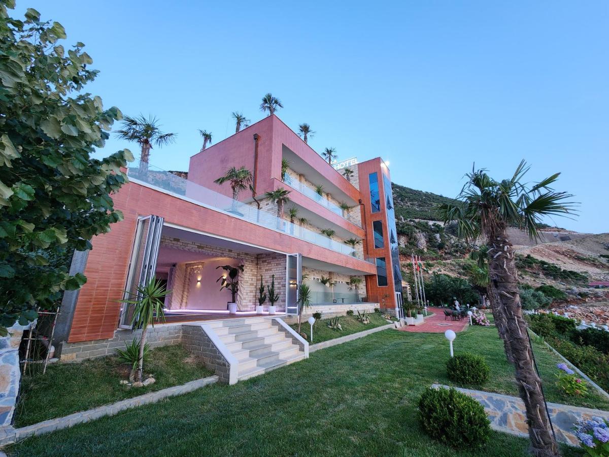 Festim Villa Hotel Kanine Bagian luar foto